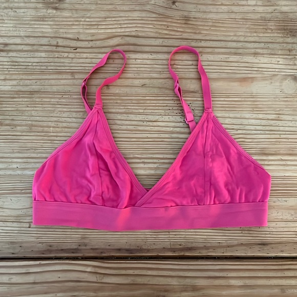 Richer Poorer Classic Bralette - Berry Color (Size L) - Picture 2 of 6